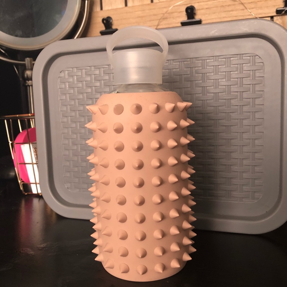 Beautiful Nordstrom bkr 500ml glass WATERBOTTLE